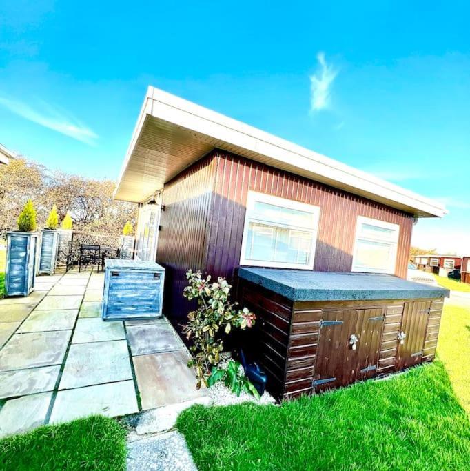50 Toledo, Selsey Country Club Villa Exterior foto