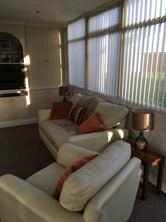 50 Toledo, Selsey Country Club Villa Exterior foto